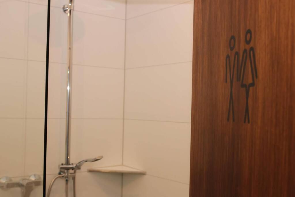 Moderne Ferienwohnung Mit Privatem Eingang - Rosa Kalletal Ngoại thất bức ảnh