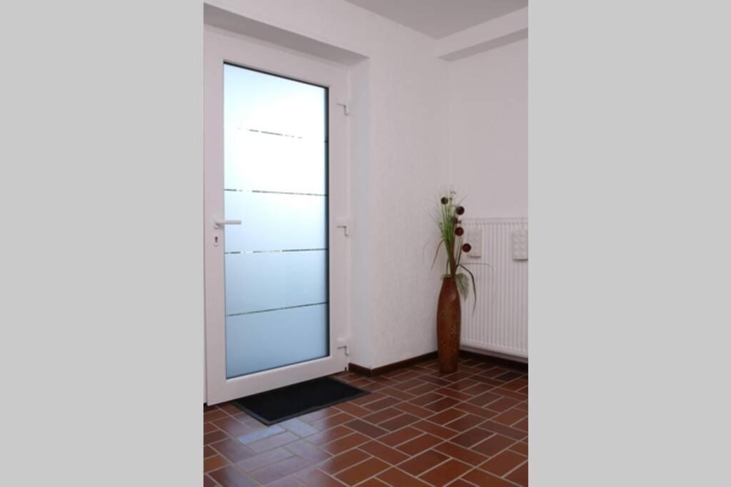 Moderne Ferienwohnung Mit Privatem Eingang - Rosa Kalletal Ngoại thất bức ảnh